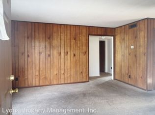 713 Old Coffee Rd APT 8, Nashville, GA 31639