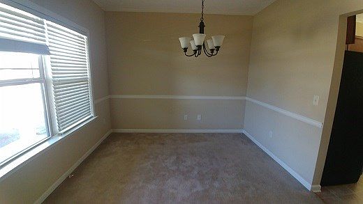 2nd image of 8 Willow Trace Dr