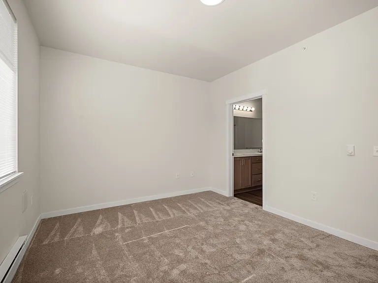 Rivers Edge Apartments — Photo 102