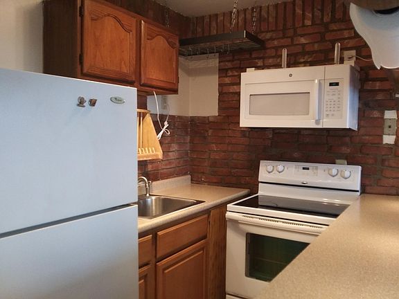 3rd image of 188 Southern Blvd APT 1
