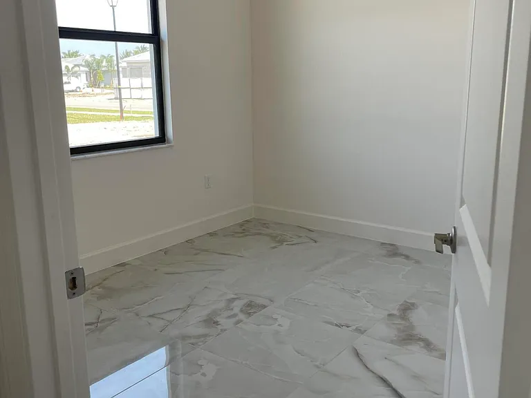12450 SW Bungalow Ln — Photo 13