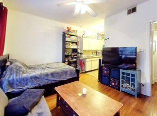 4651 N Malden St APT 2W, Chicago, IL 60640