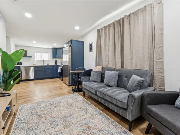 1548 N Upland Cir, Mesa, AZ