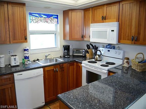 3rd image of 2840 W Gulf Dr Unit 14