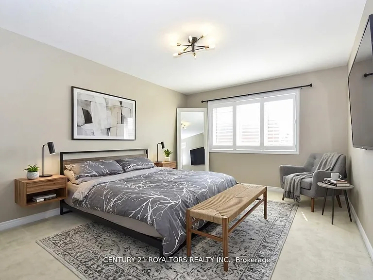 386 Thompson St — Photo 19