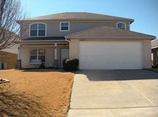 9821 Stoney Bridge Rd, Fort Worth, TX 76108