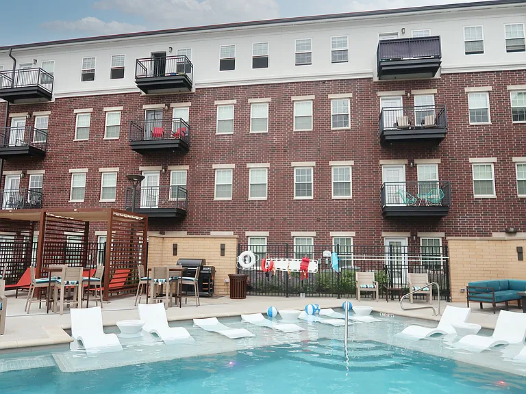 The Kent at Carmel City Center — Photo 28