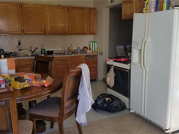 2nd image of 302 Charles Dr