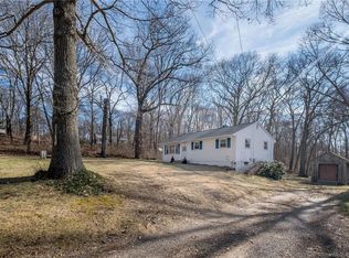 9 Cedar Ridge Rd, East Lyme, CT 06333