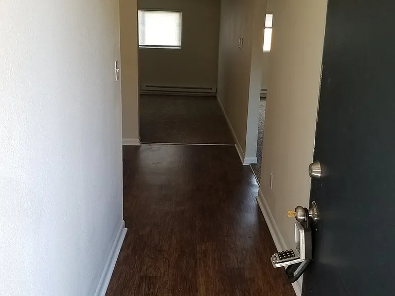 500 S River St — Photo 17