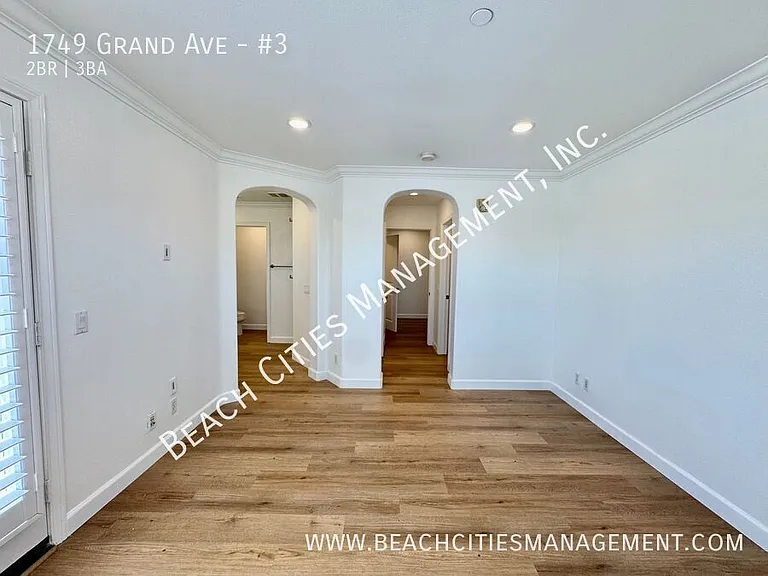 1749 Grand Ave #3 — Photo 31
