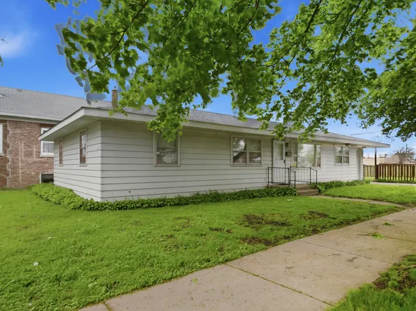 3245 Halsted St, Steger, IL 60475