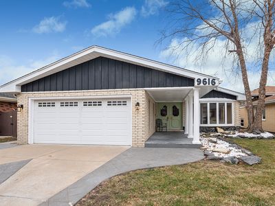 9616 S Kolin Ave, Oak Lawn, IL, 60453