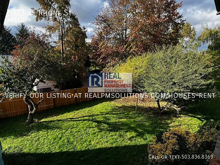 8927 SE Rhone St — Photo 9