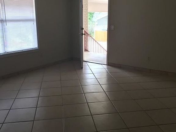 5th image of 2520 E Battlefield Blvd