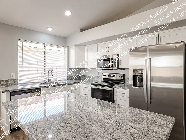 3930 E Harvard Ave — Photo 7