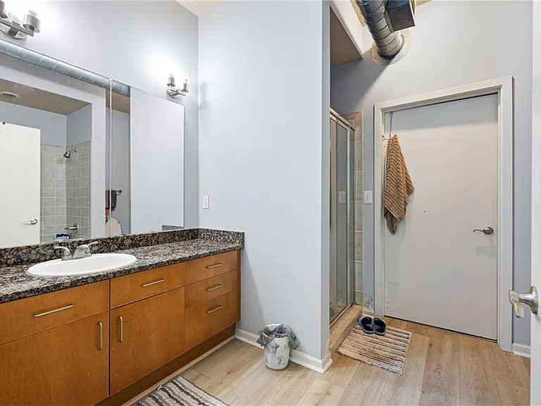 5300 Peachtree Rd #2104 — Photo 15