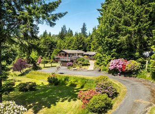 2623 Seaside Dr, Capital, BC V9Z1G7