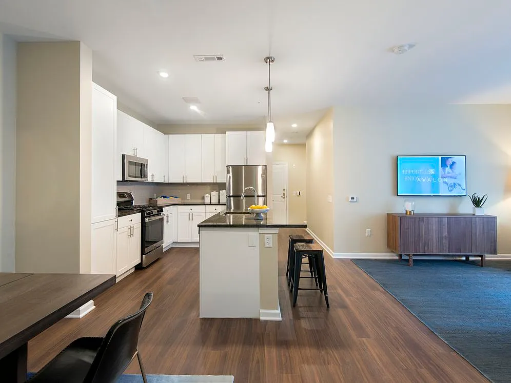 Kitchen - Avalon Somers