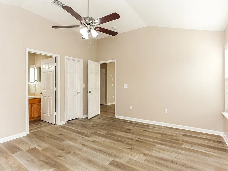 2836 Cross Creek Dr — Photo 11