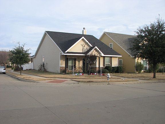 2nd image of 10968 Colonial Heights Ln