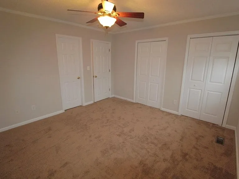 2345 Vineyard Dr #E-4 — Photo 22