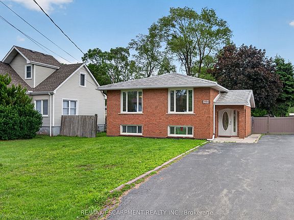 2nd image of 294 Jones Rd #1