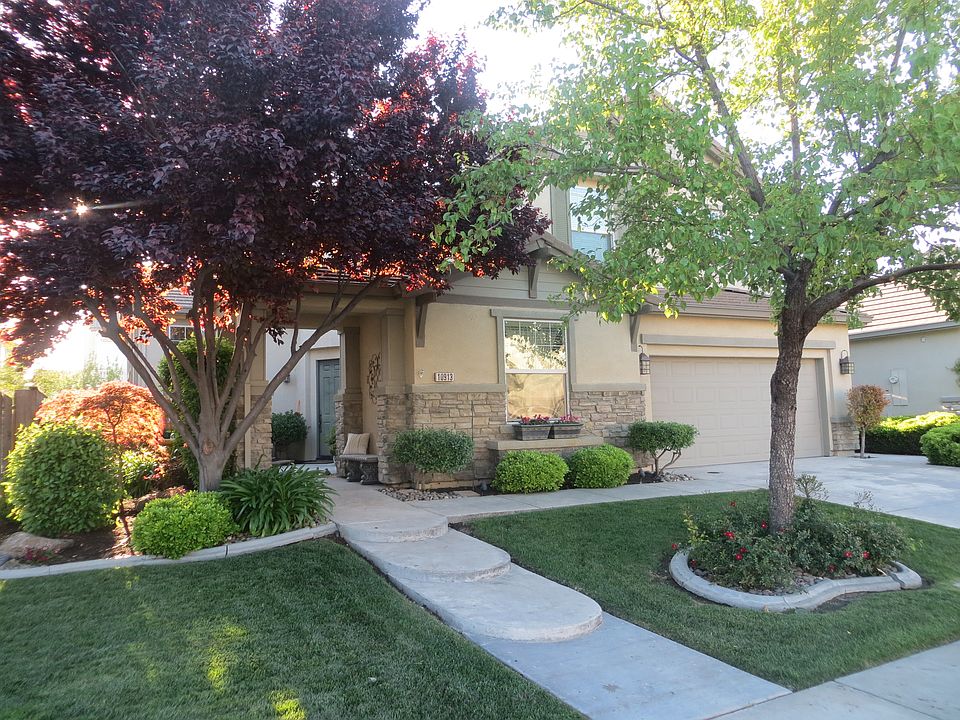1st image of 10913 Lakemore Ln