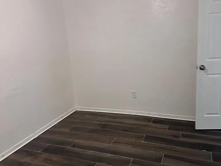 8638 Allamanda St — Photo 38