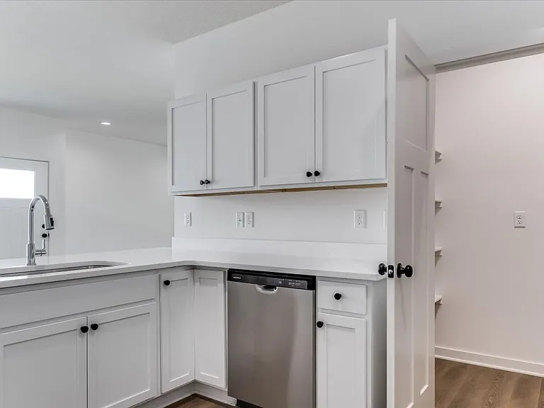 2704-100 S Zulu St — Photo 11