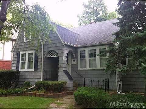 1st image of 723 Lawson St