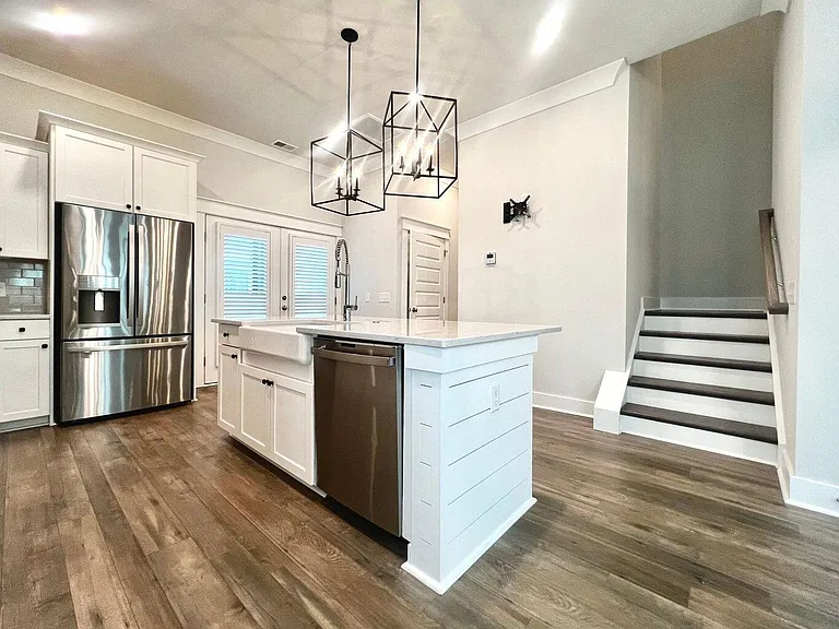 1510 Martel St #D-1 — Photo 10
