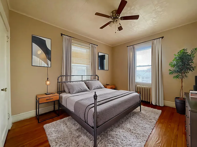 145 Maple St #2 — Photo 9
