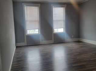 702 19th St #2, Watervliet, NY 12189