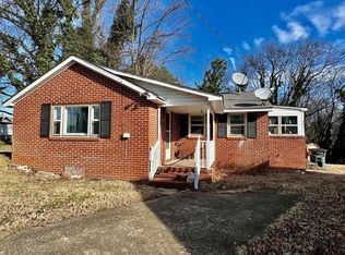 221 4th St, Clarksville, VA 23927