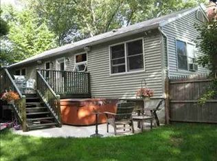857 Whitney Dr, Niskayuna, NY 12309