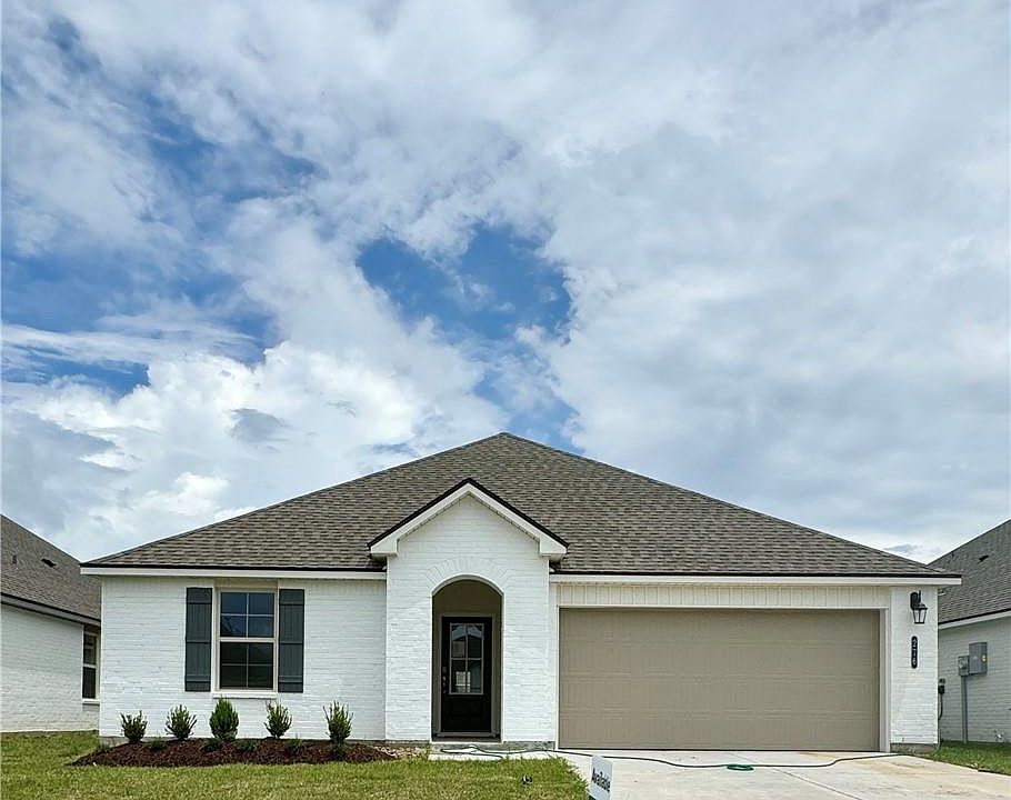 1st image of 276 Sawyer Dr