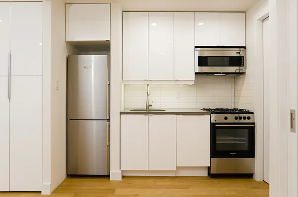 Rented by REAL New York | media 18