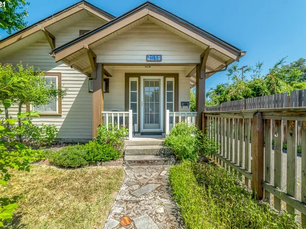 1725 W 9th Pl, Eugene, OR 97402