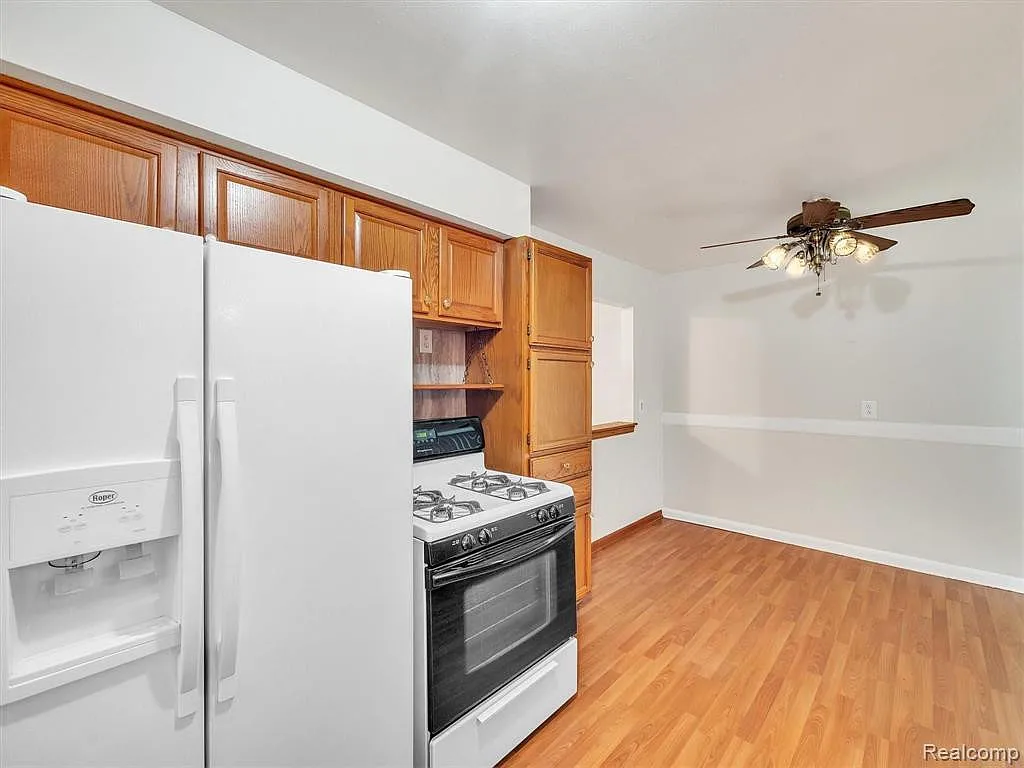 Hiveley St, Westland — Photo 1
