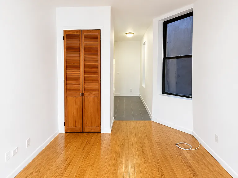 577 2nd Ave #35 — Photo 4