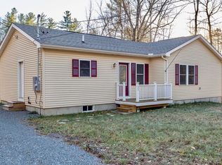 153 School St, Northfield, MA 01360