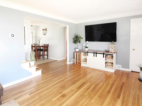 5th image of 28964 Blissfield Dr