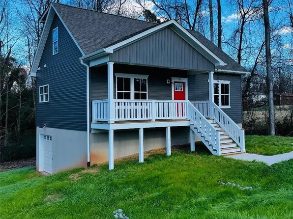 504 W Ketchie St, China Grove, NC 28023