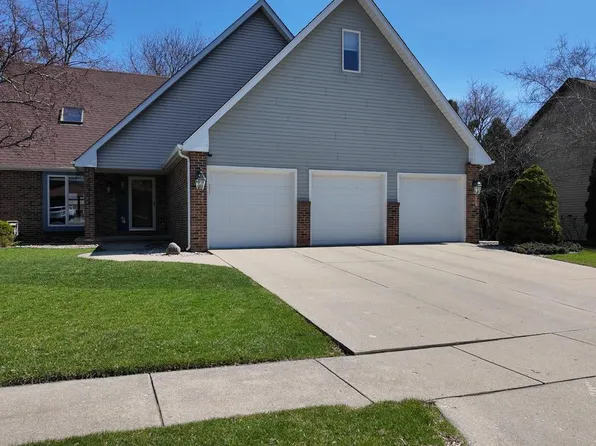 8961 33rd AVENUE, Kenosha, WI 53142