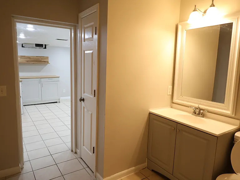 1326 Lafayette Ave #B — Photo 34