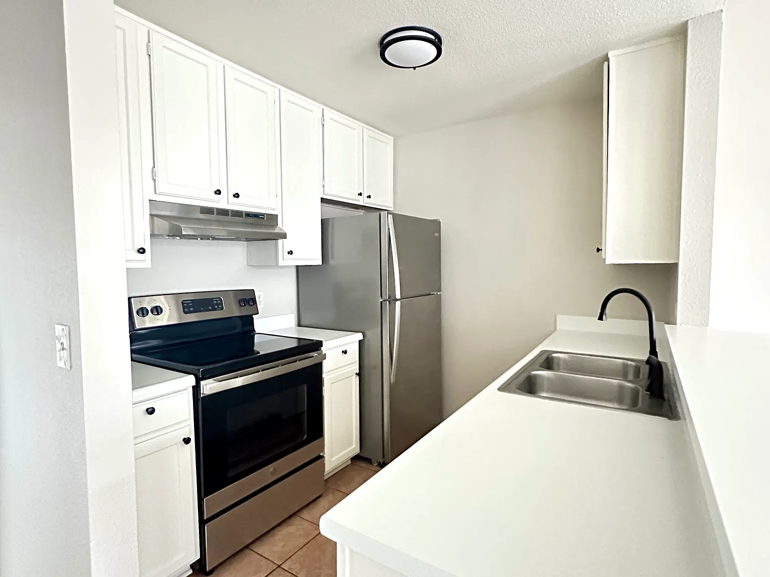 1 bed, 750 sqft, $1,895 — Photo 4