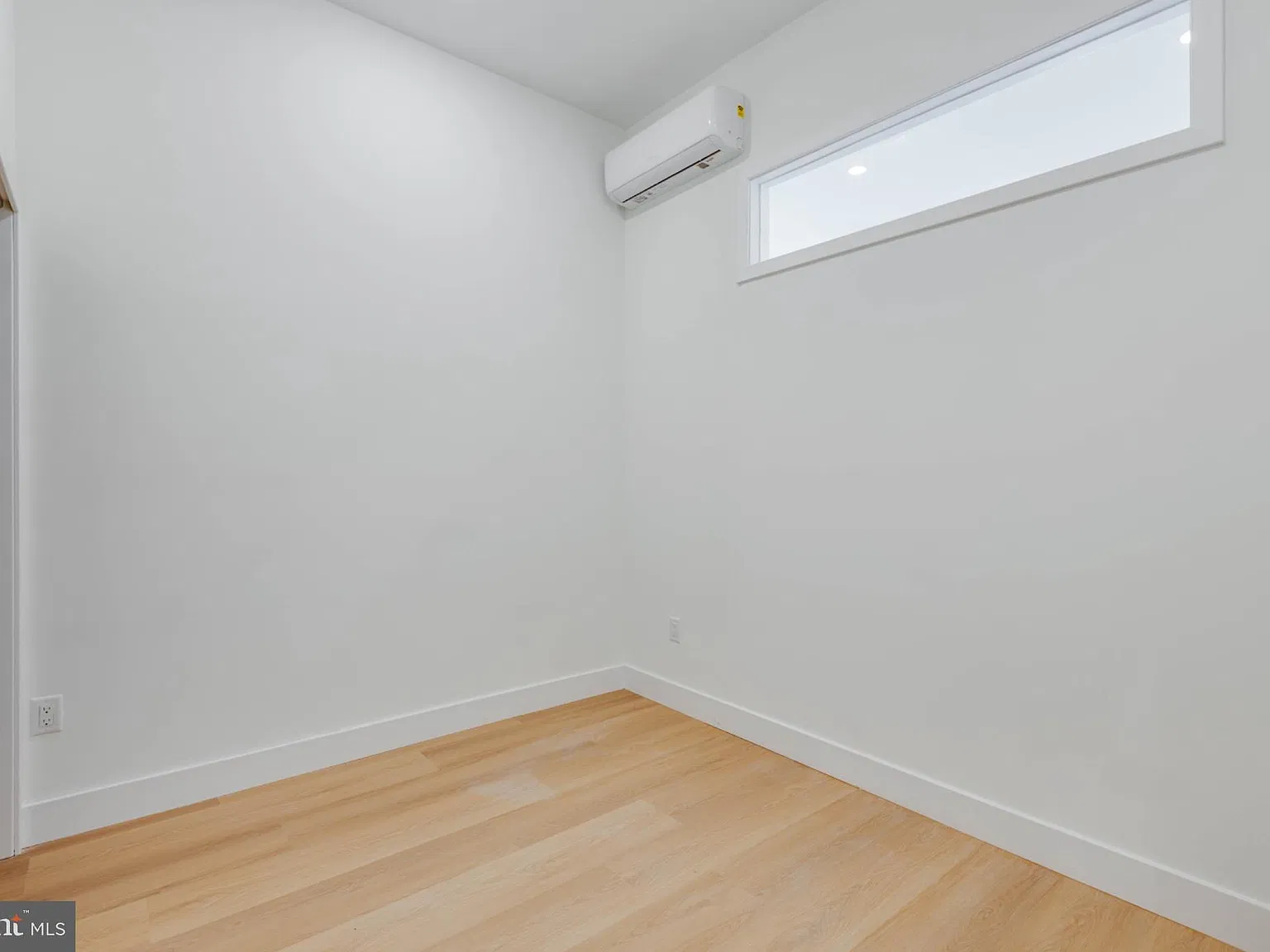 1 bed, 1.0 bath, $1,095 — Photo 4