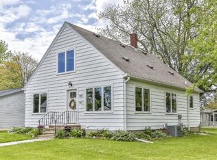 740 Oak St, Baldwin, WI 54002