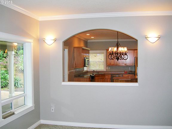 5th image of 16614 NE Fargher Garden Ct